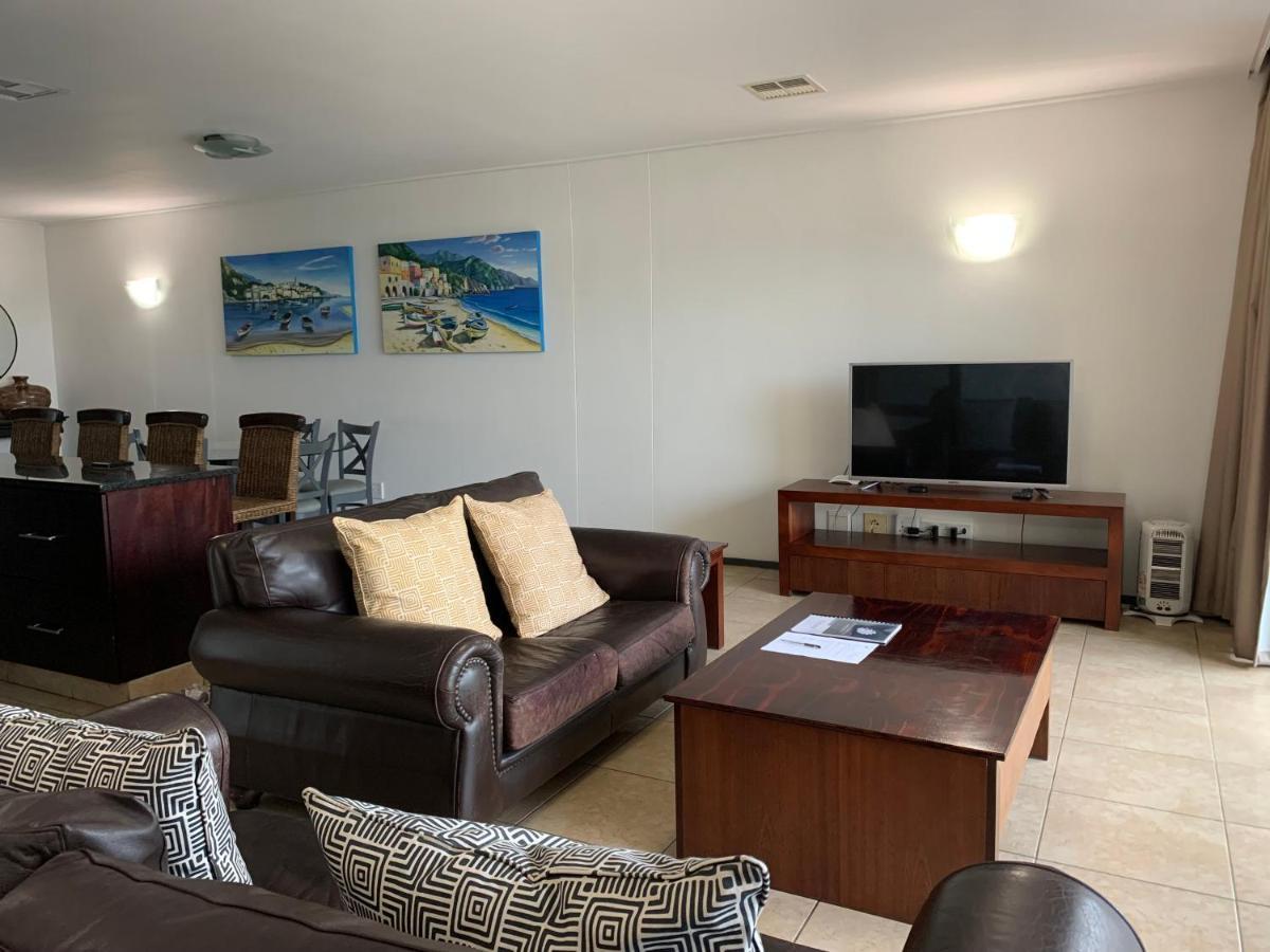 202 Point Bay * Durban